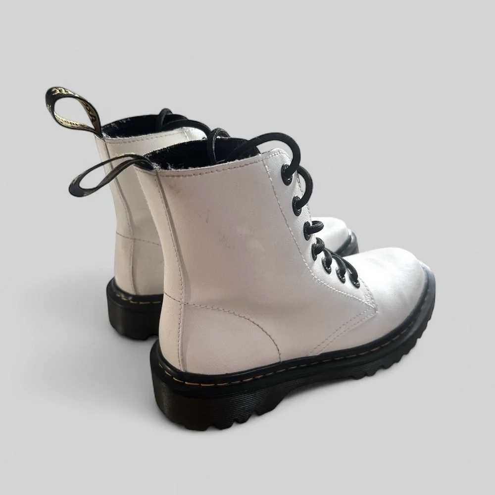 Dr. Doc Martens Luana White Boots Women’s Size 5 - Picture 4 of 7